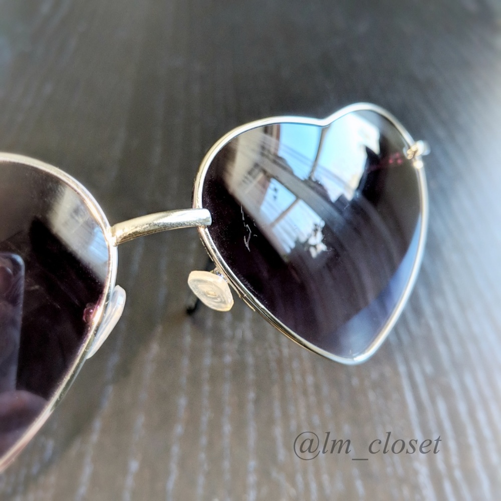 Heart Shape Sunglasses - Picture 6 of 6